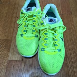 NWOT Nike Lunarglide 5 shoes